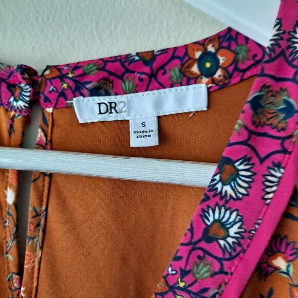 DR2 Dark Cinnamon Vneck Cap Sleeve Elastic Waist Border Print Floral Dress - S - Picture 9 of 13
